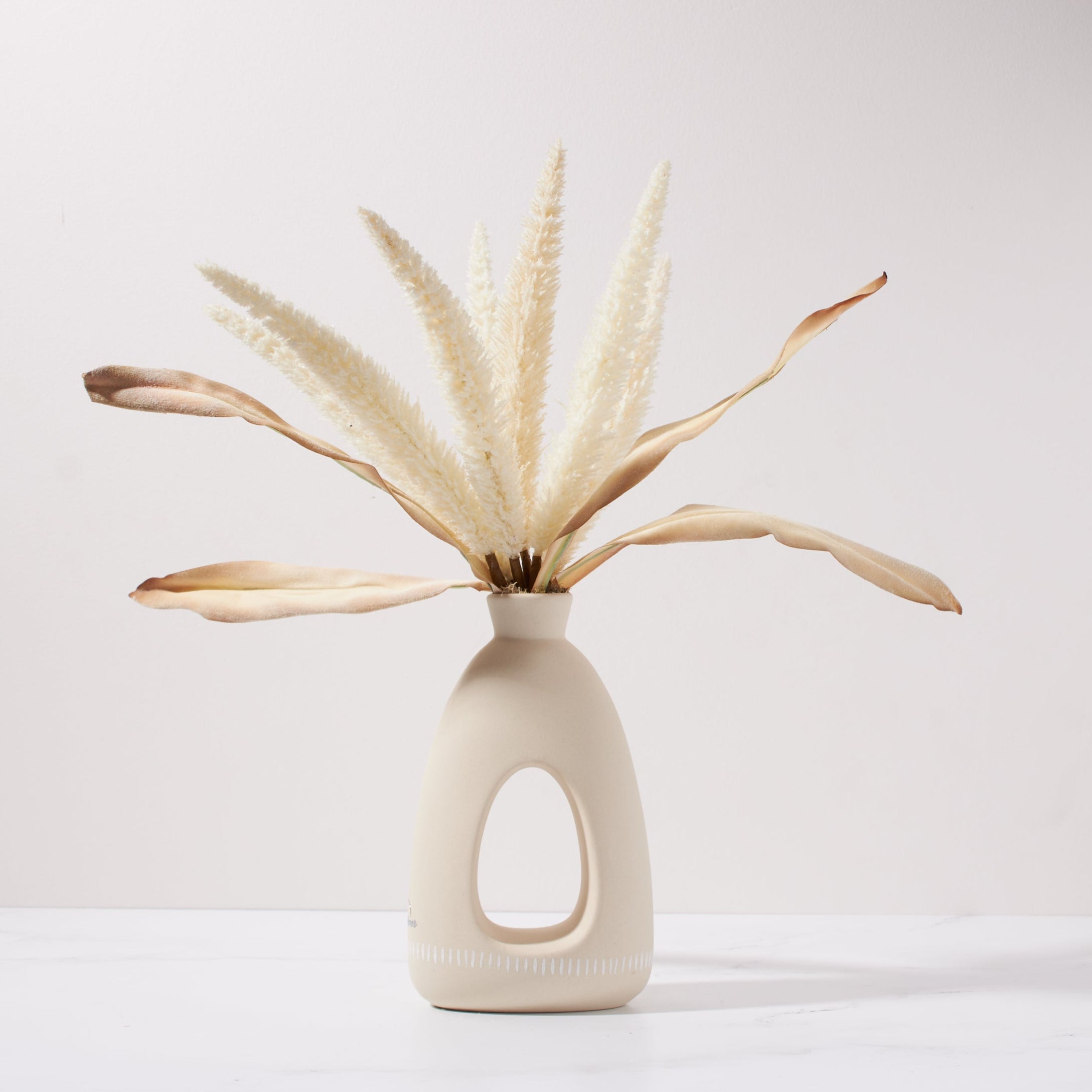 Foxtail in Tavo Vase-Cream