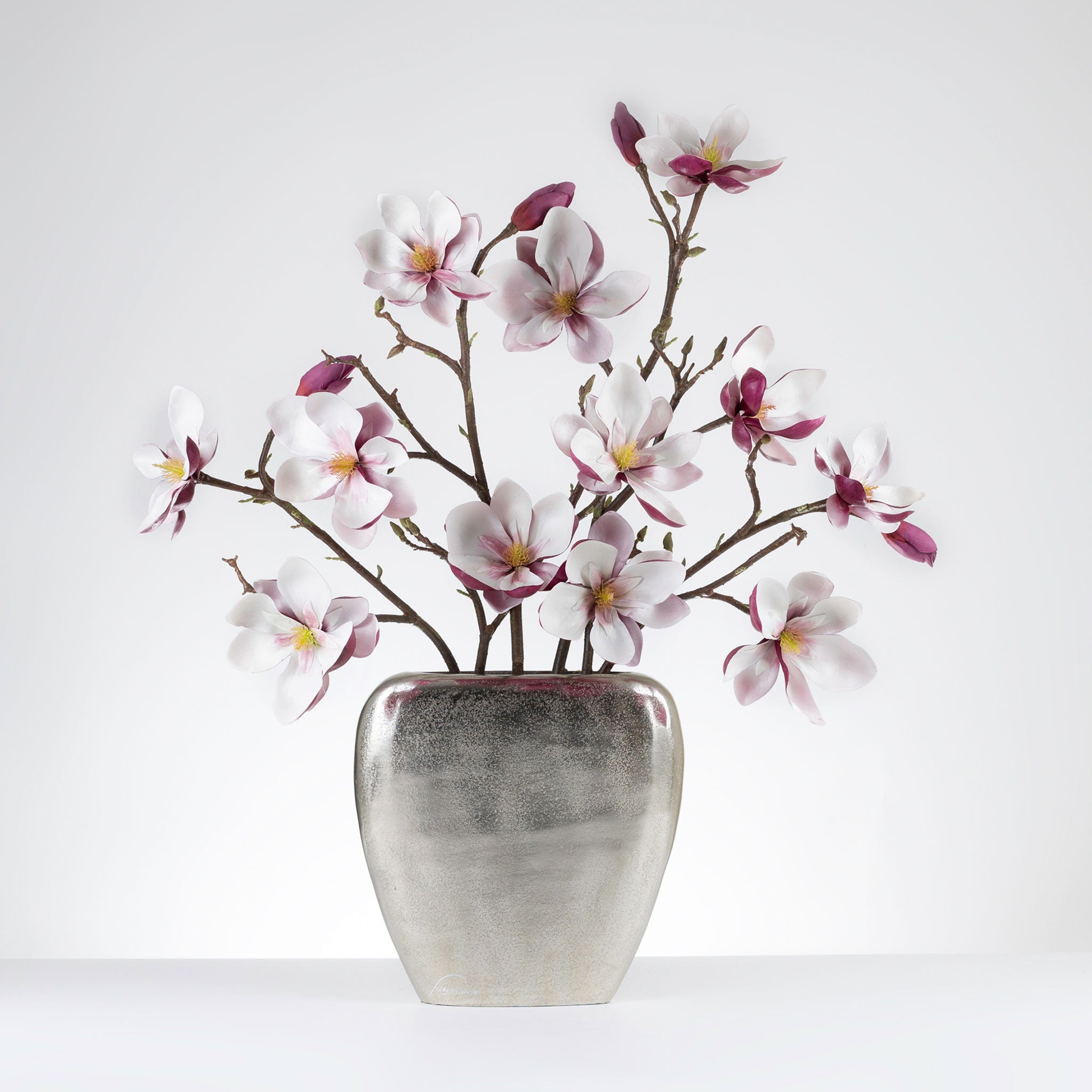 Gracious Magnolias -Burgundy