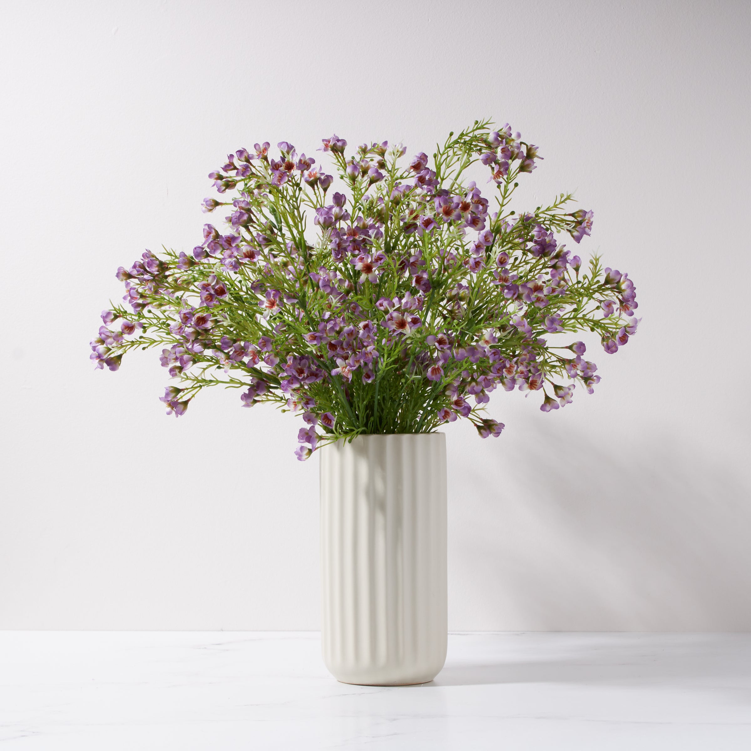 Lavender Waxflowers in Jardim Vase